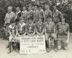 Webmaster's first Crew Photo in Base Camp - Note Crew Size and Ranger's Uniform (lower right)